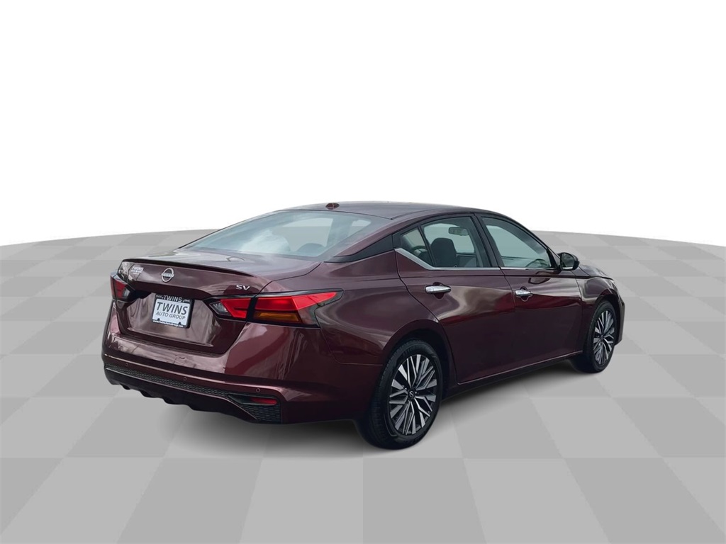 Vehicle image 6 of 30
