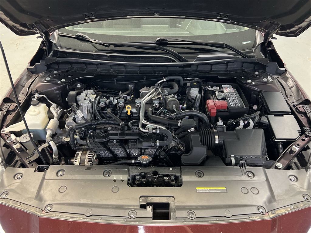 Vehicle image 25 of 30