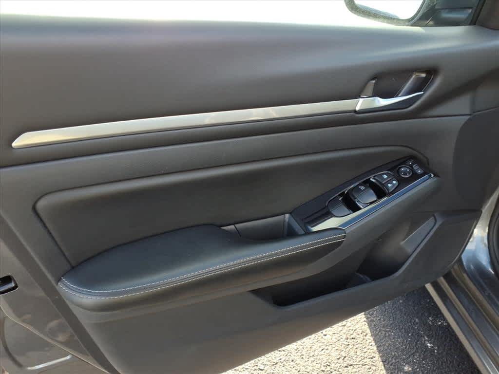 2023 Nissan Altima 2.5 SV Image 18 of 25