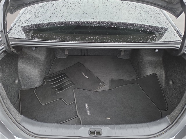 2023 Nissan Altima 2.5 SV Image 10 of 28