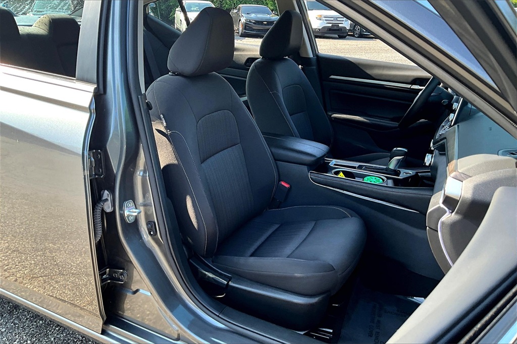 2023 Nissan Altima 2.5 SV Image 9 of 29
