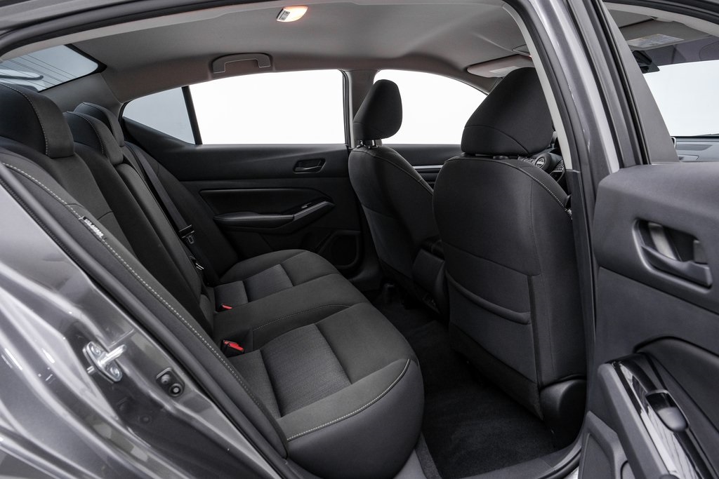 2023 Nissan Altima 2.5 SV Image 32 of 55