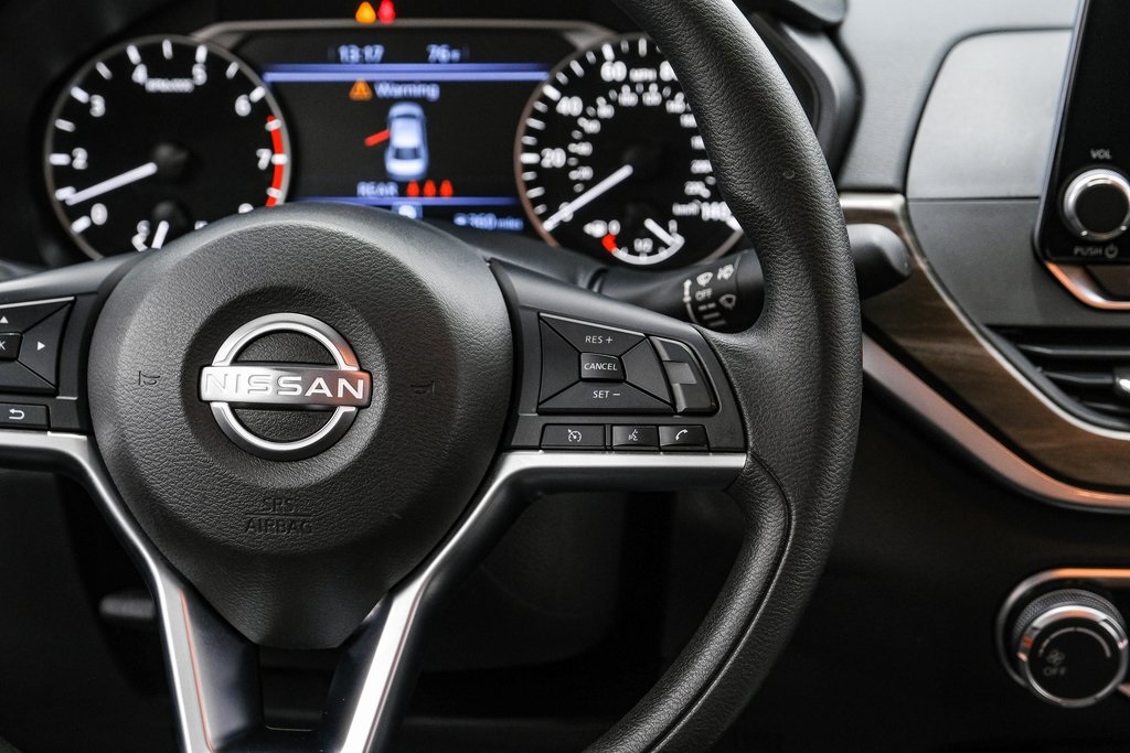 2023 Nissan Altima 2.5 SV Image 18 of 55
