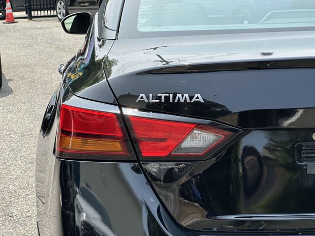 2023 Nissan Altima 2.5 SV Image 11 of 45