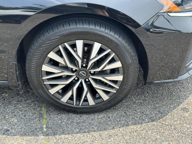 2023 Nissan Altima 2.5 SV Image 10 of 45