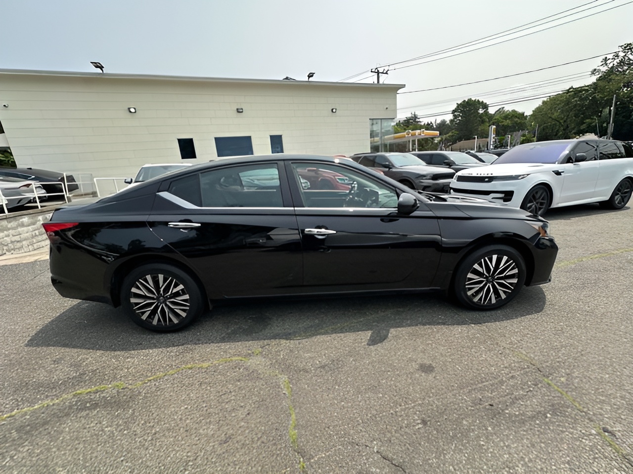 2023 Nissan Altima 2.5 SV Image 42 of 45