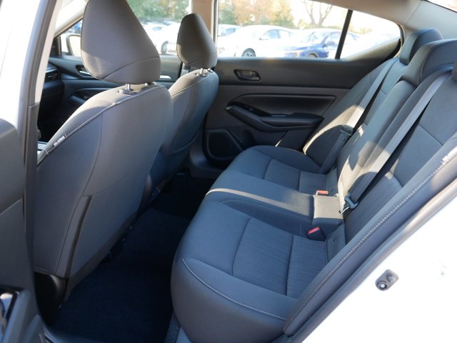 2023 Nissan Altima 2.5 SV Image 12 of 35