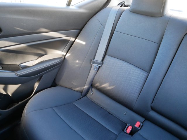 2023 Nissan Altima 2.5 SV Image 13 of 35