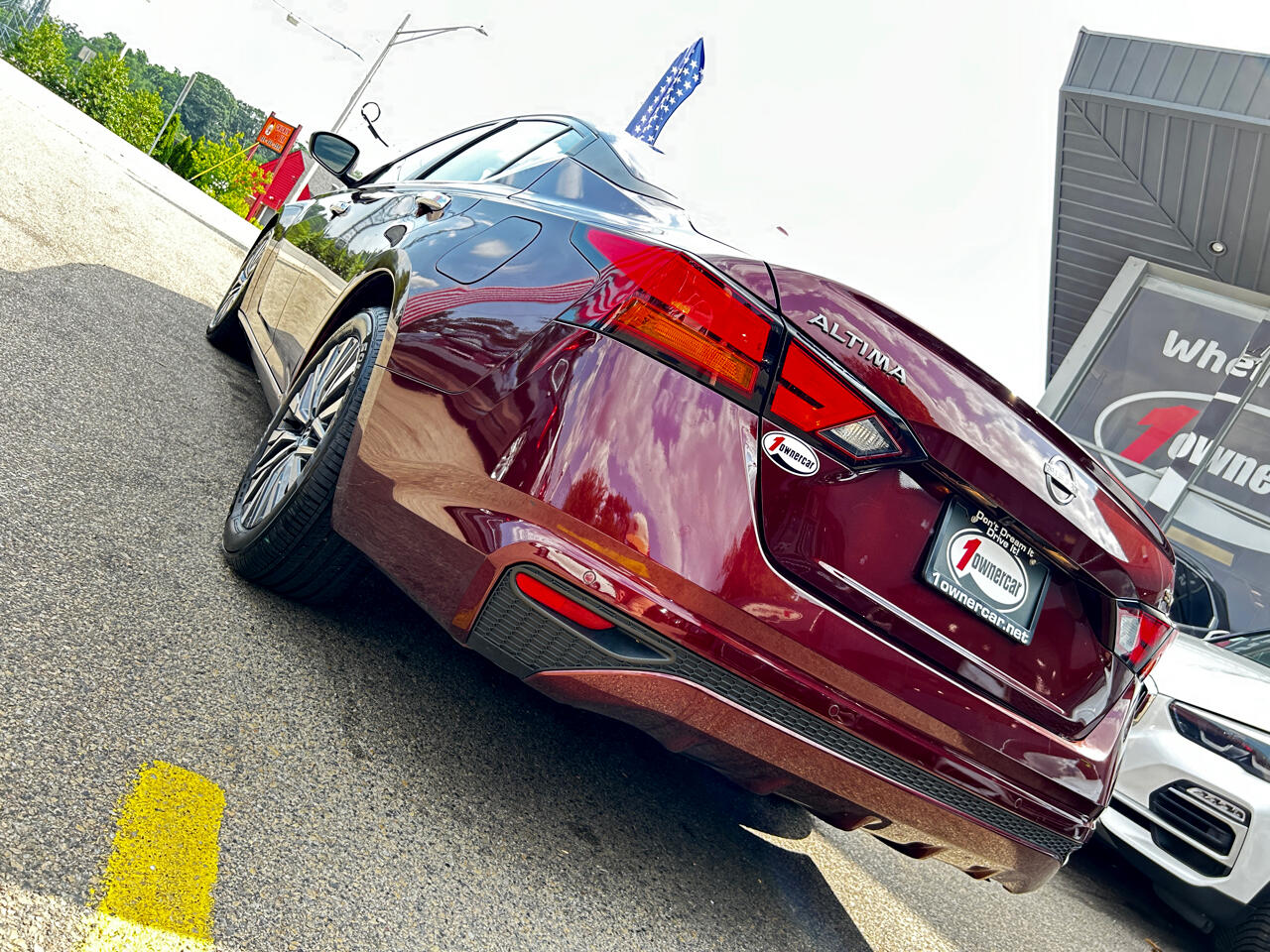 2023 Nissan Altima 2.5 SV Image 6 of 58