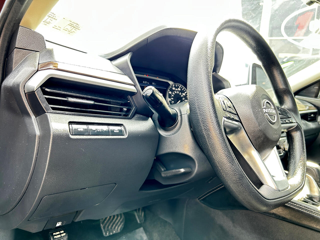 2023 Nissan Altima 2.5 SV Image 22 of 58