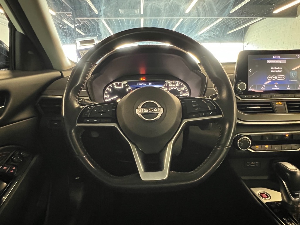 2023 Nissan Altima 2.5 SR Image 8 of 28
