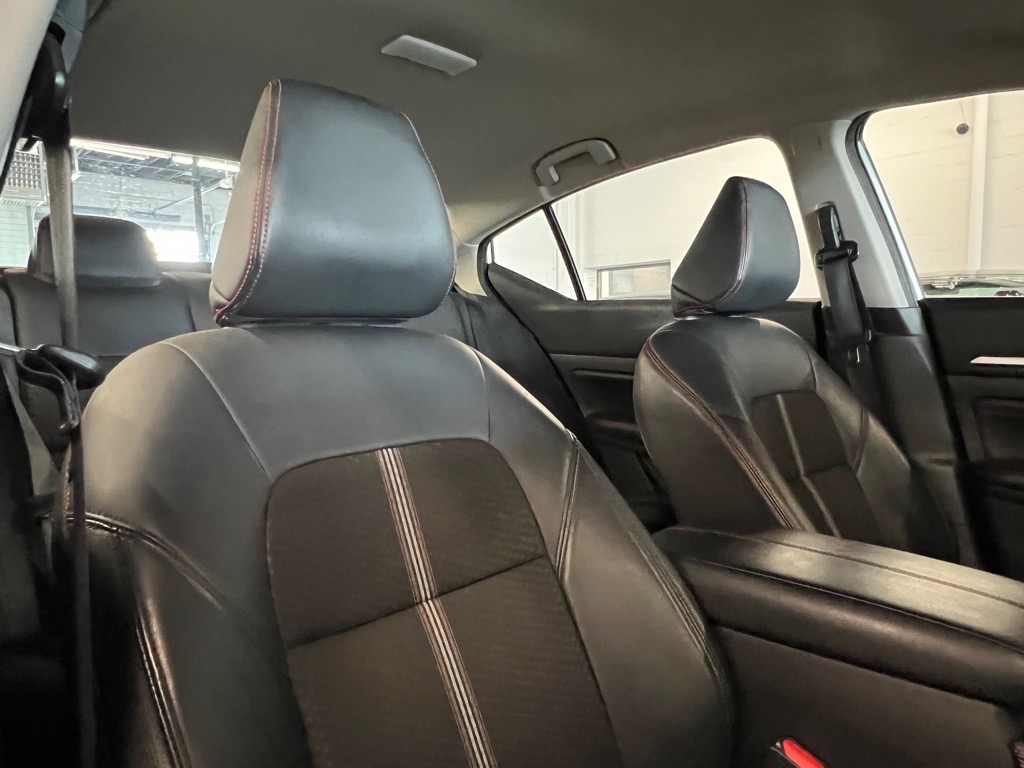 2023 Nissan Altima 2.5 SR Image 21 of 28