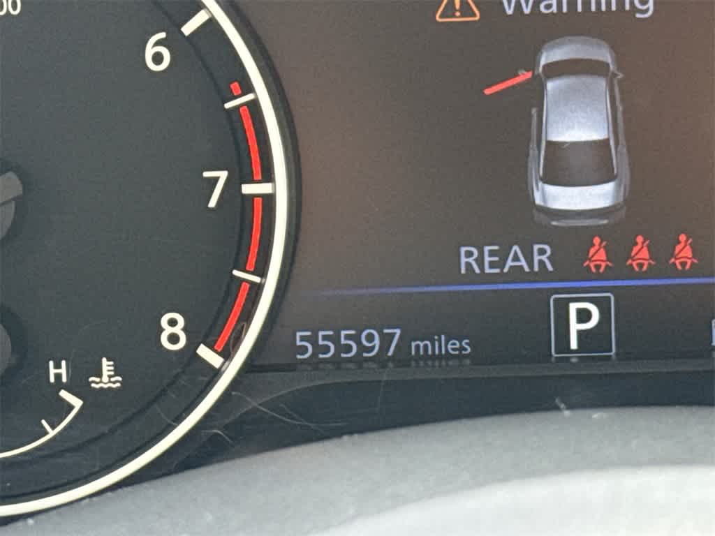 Vehicle image 17 of 31