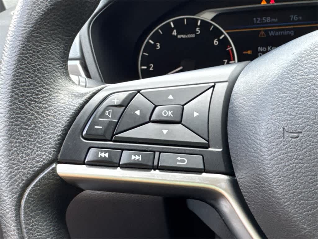 Vehicle image 28 of 31