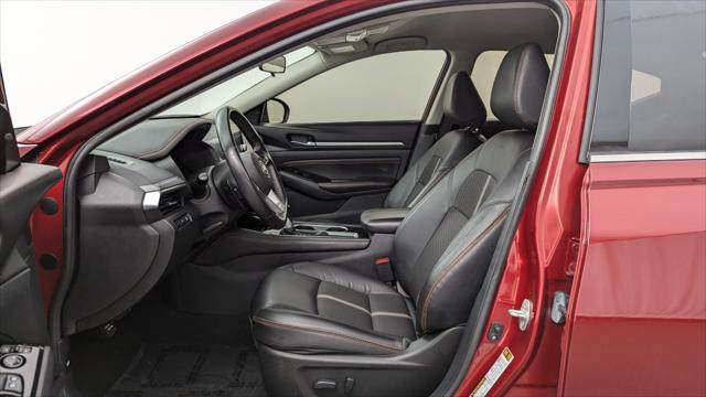2023 Nissan Altima 2.5 SR Image 15 of 31