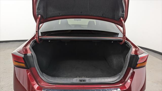 2023 Nissan Altima 2.5 SR Image 12 of 31