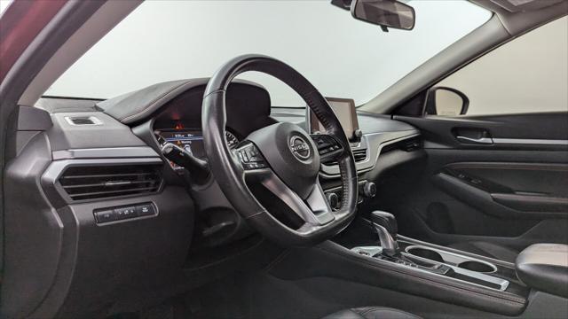 2023 Nissan Altima 2.5 SR Image 18 of 31