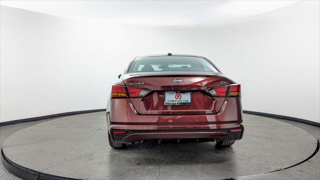 2023 Nissan Altima 2.5 SV Image 7 of 30