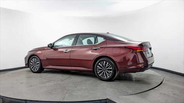 2023 Nissan Altima 2.5 SV Image 8 of 30