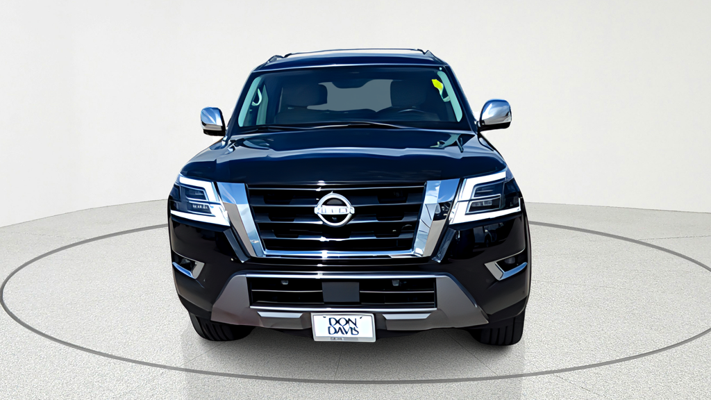 2023 Nissan Armada Platinum Image 2 of 47
