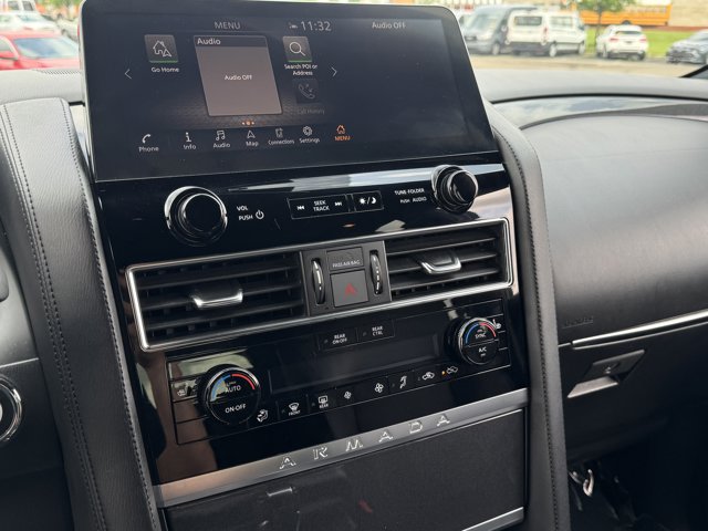Vehicle image 27 of 42