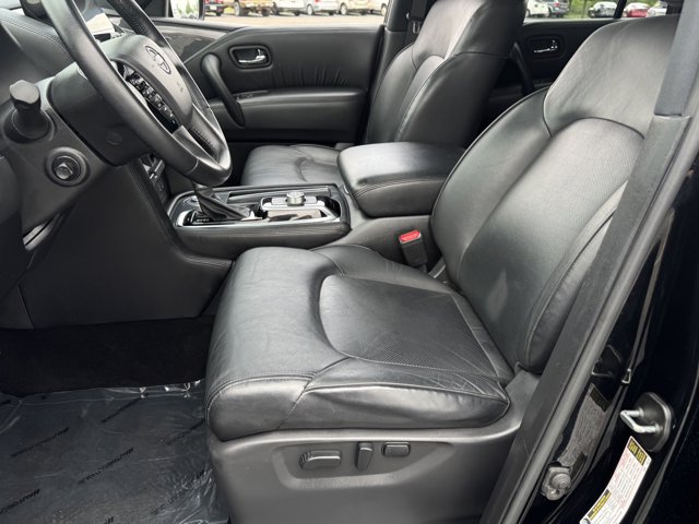 Vehicle image 40 of 42