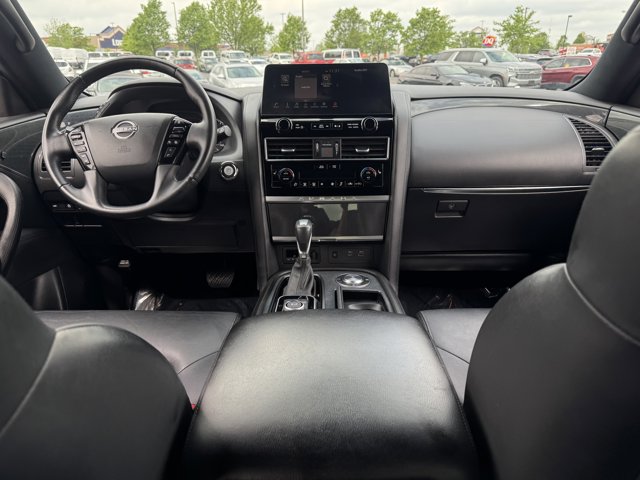 Vehicle image 18 of 42