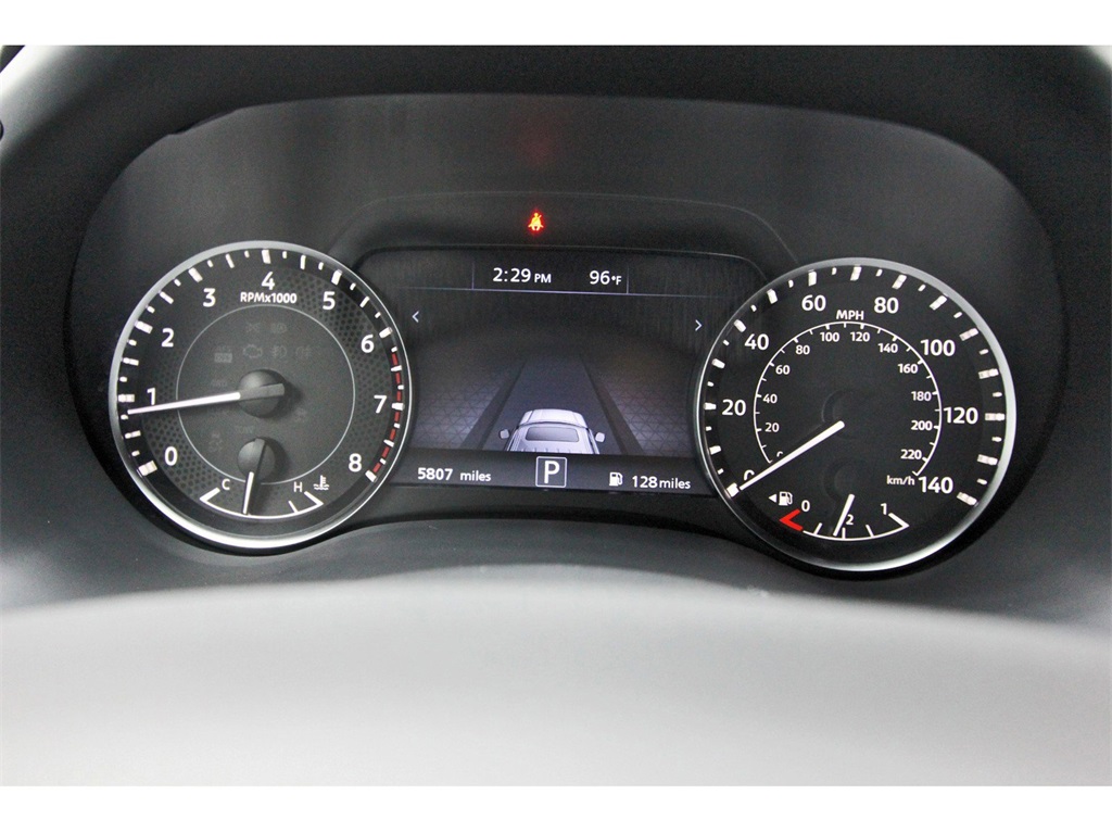 Vehicle image 15 of 31