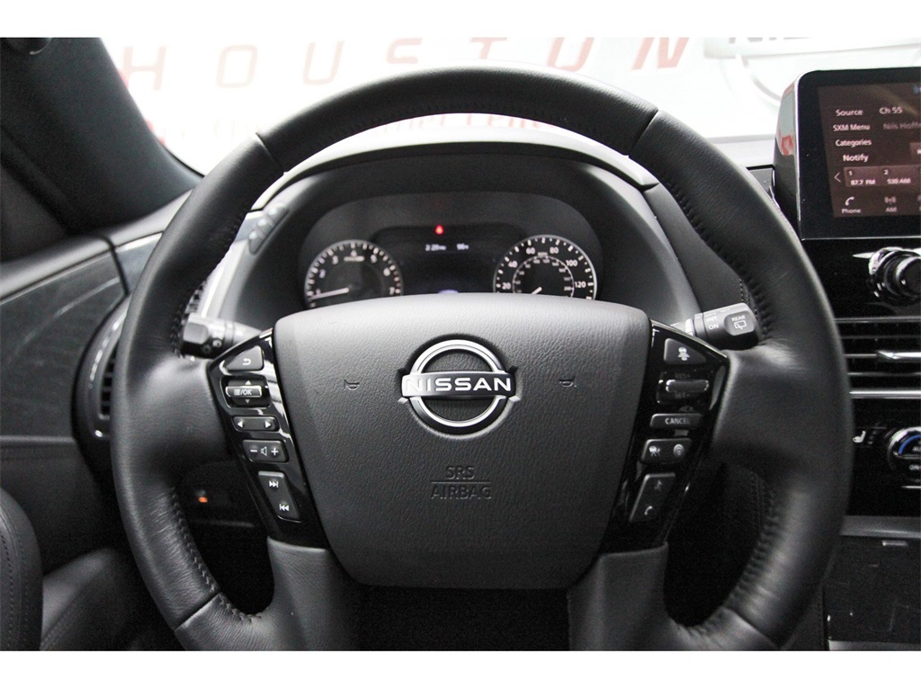 Vehicle image 14 of 31