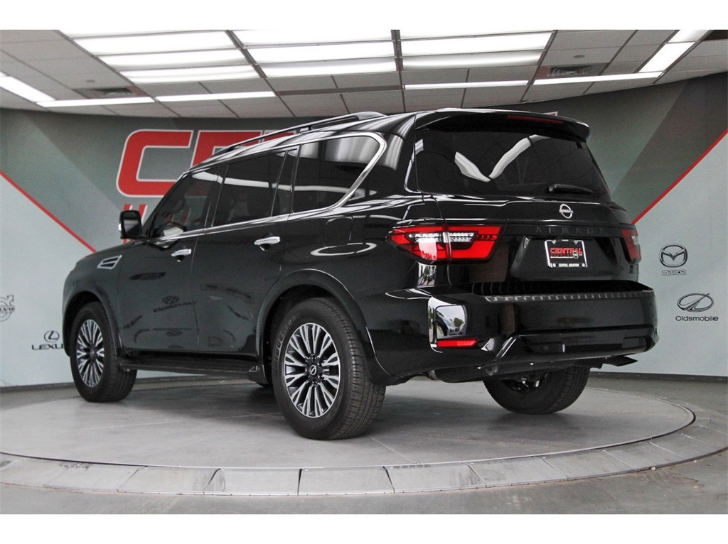 Vehicle image 5 of 31
