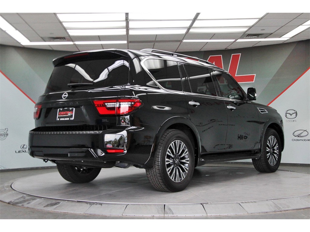 Vehicle image 4 of 31