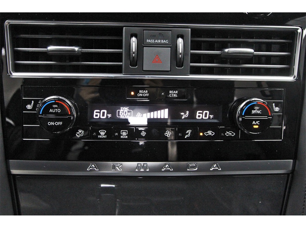 Vehicle image 25 of 31