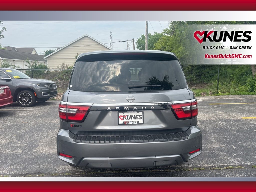 2023 Nissan Armada SV Image 7 of 34