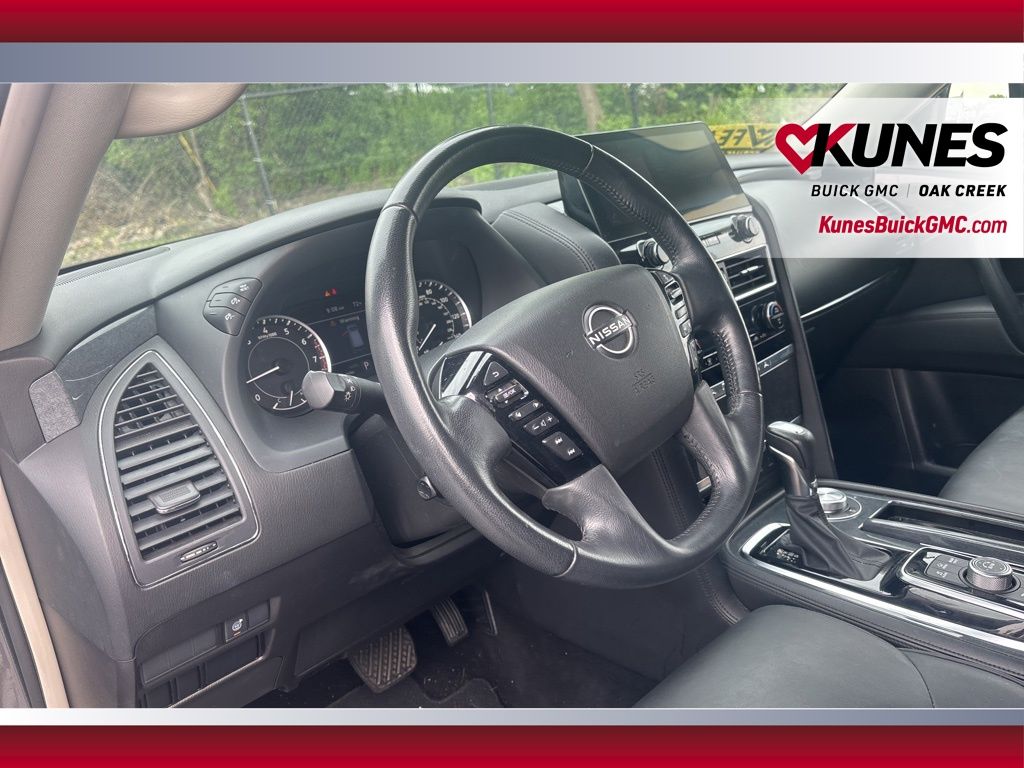 2023 Nissan Armada SV Image 19 of 34