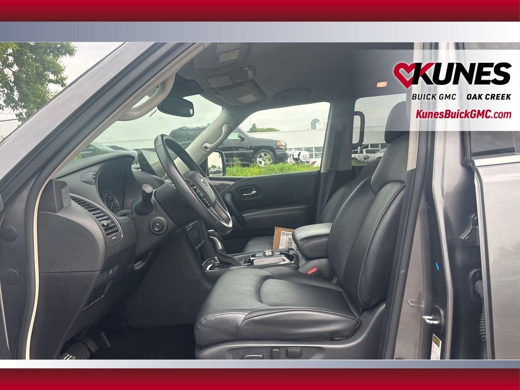 2023 Nissan Armada SV Image 17 of 34