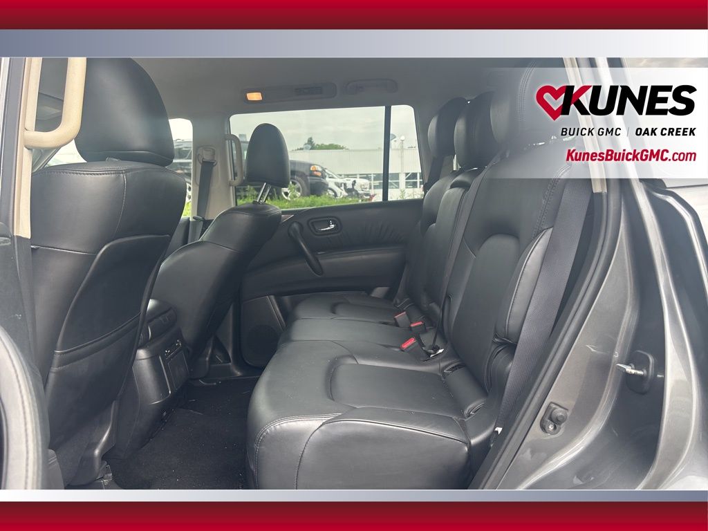 2023 Nissan Armada SV Image 12 of 34