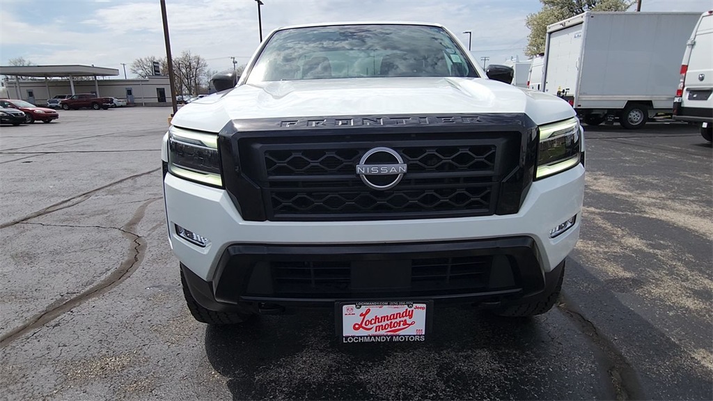 Vehicle image 4 of 24