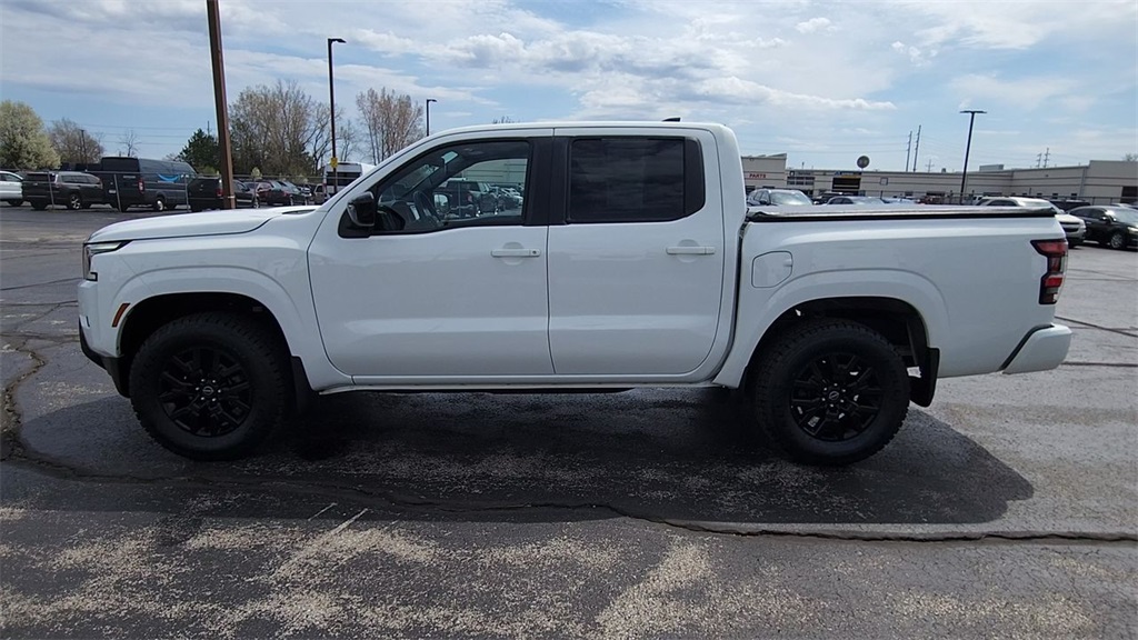 Vehicle image 2 of 24