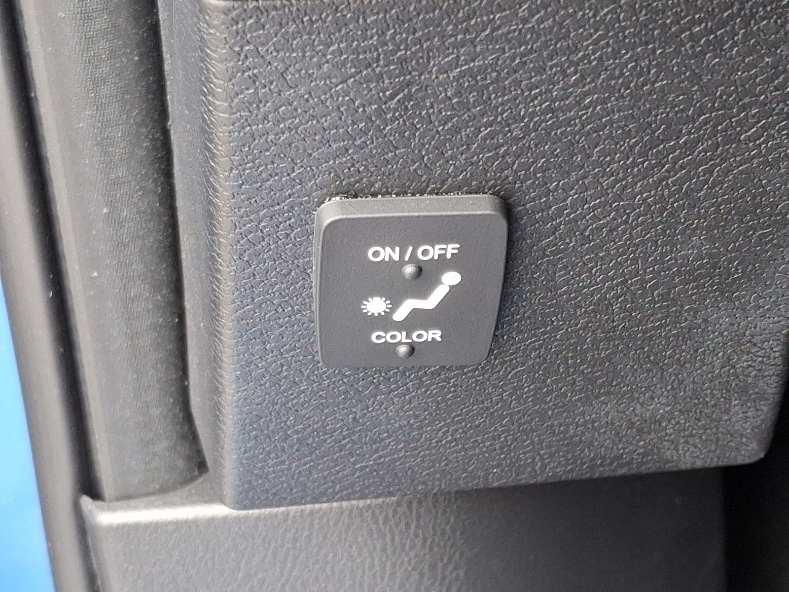 Vehicle image 24 of 31