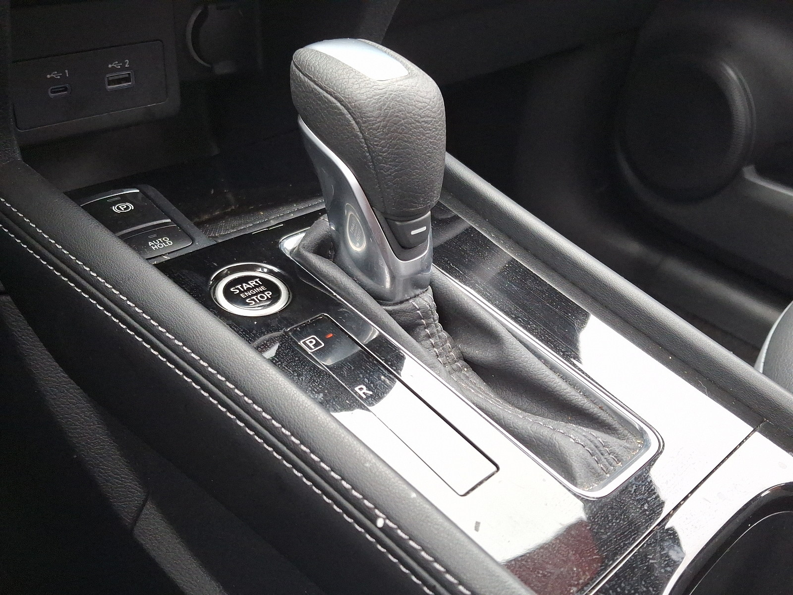 Vehicle image 15 of 31
