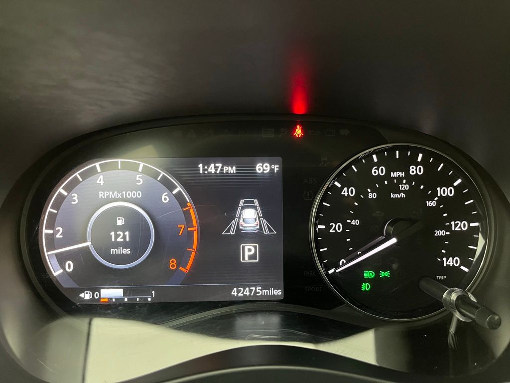 2023 Nissan Kicks SR Image 22 of 33