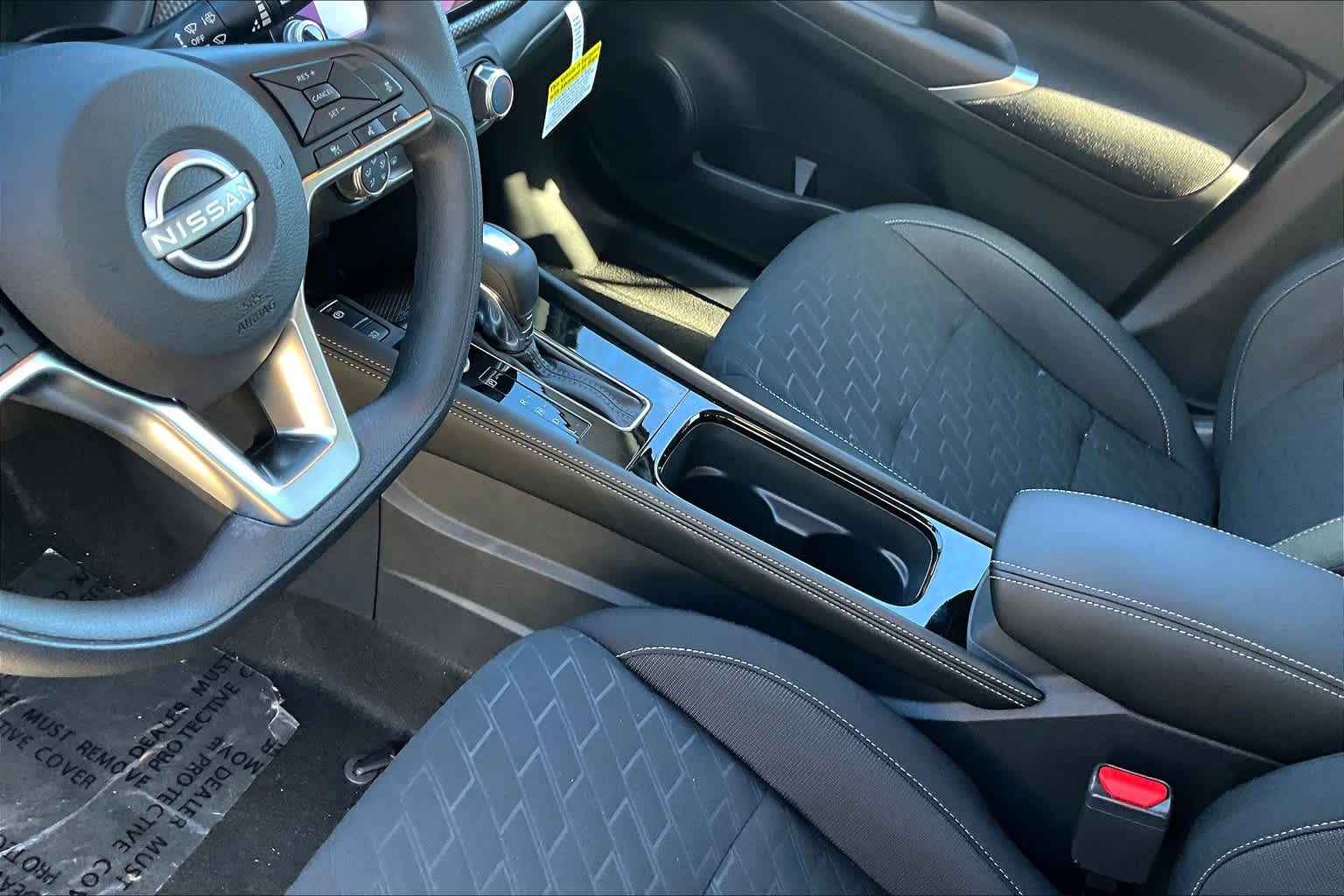 Vehicle image 13 of 17