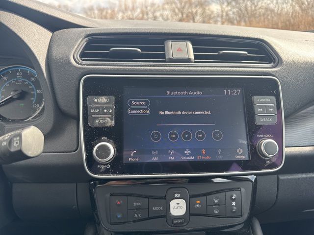 Vehicle image 18 of 22