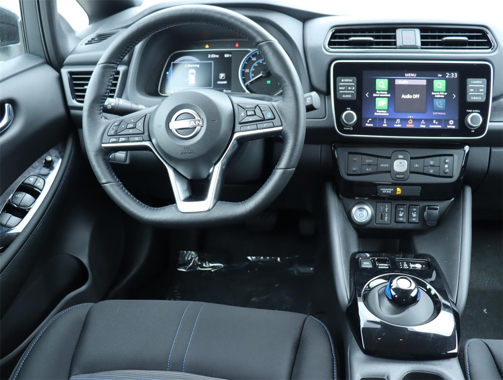 Vehicle image 21 of 39