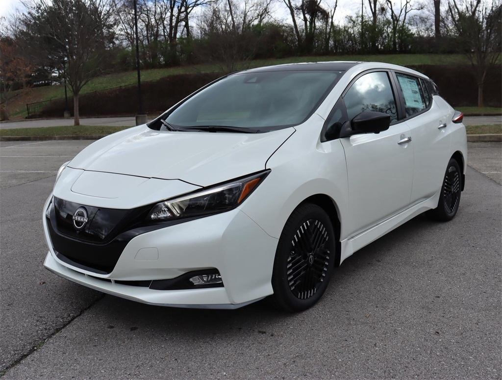 Vehicle image 1 of 39