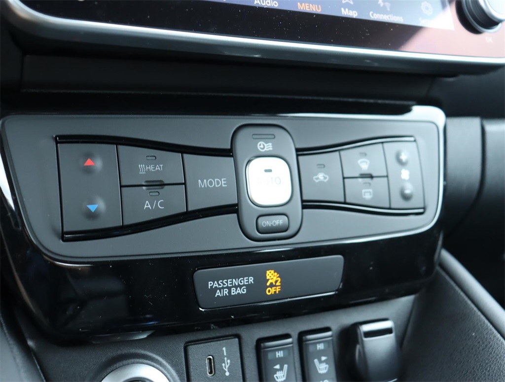 Vehicle image 29 of 39
