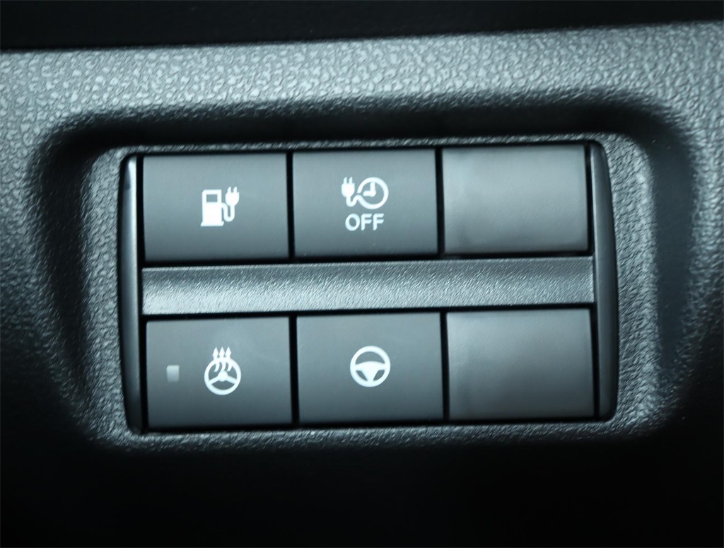 Vehicle image 34 of 39