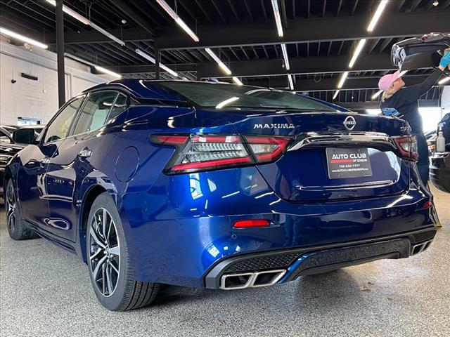 Vehicle image 4 of 25