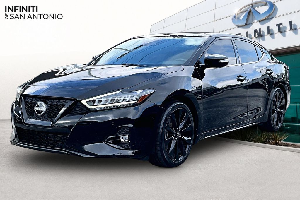 2023 Nissan Maxima SR Image 1 of 49