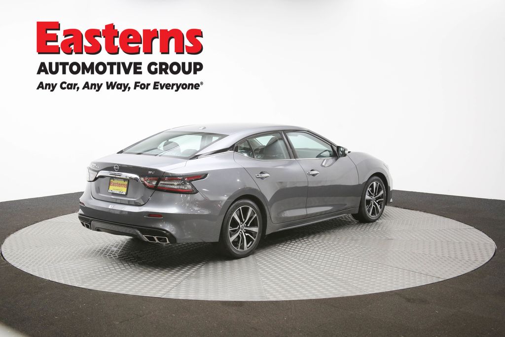 Vehicle image 19 of 61